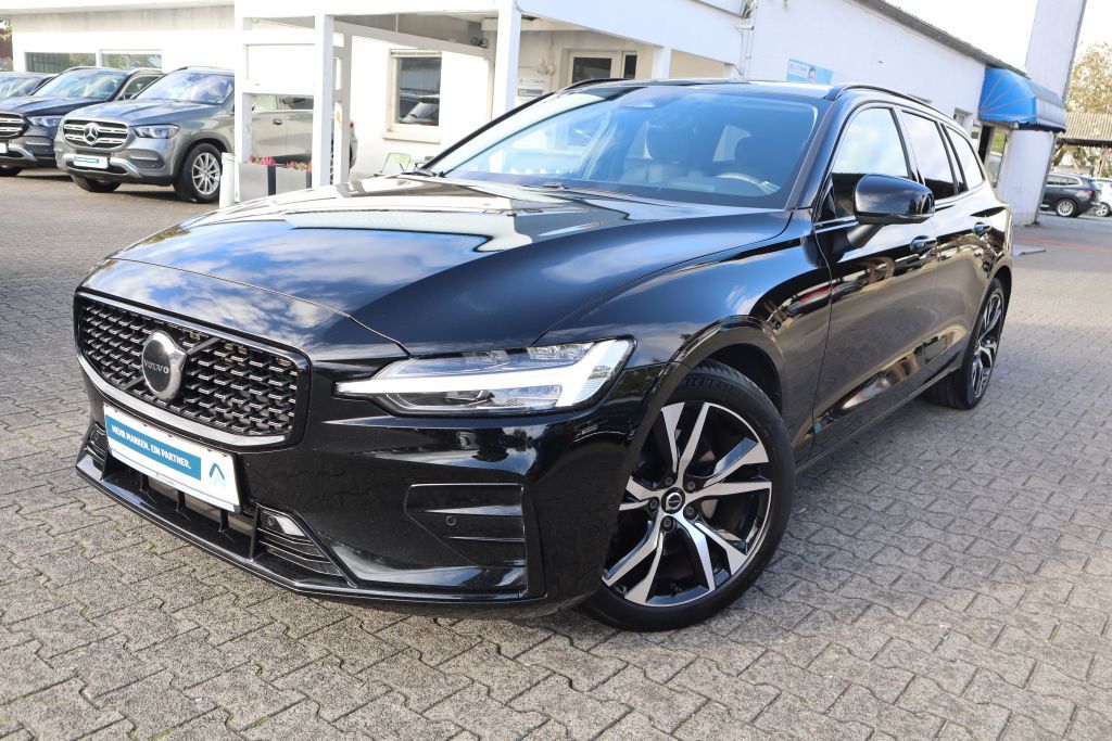 Volvo V60 2022