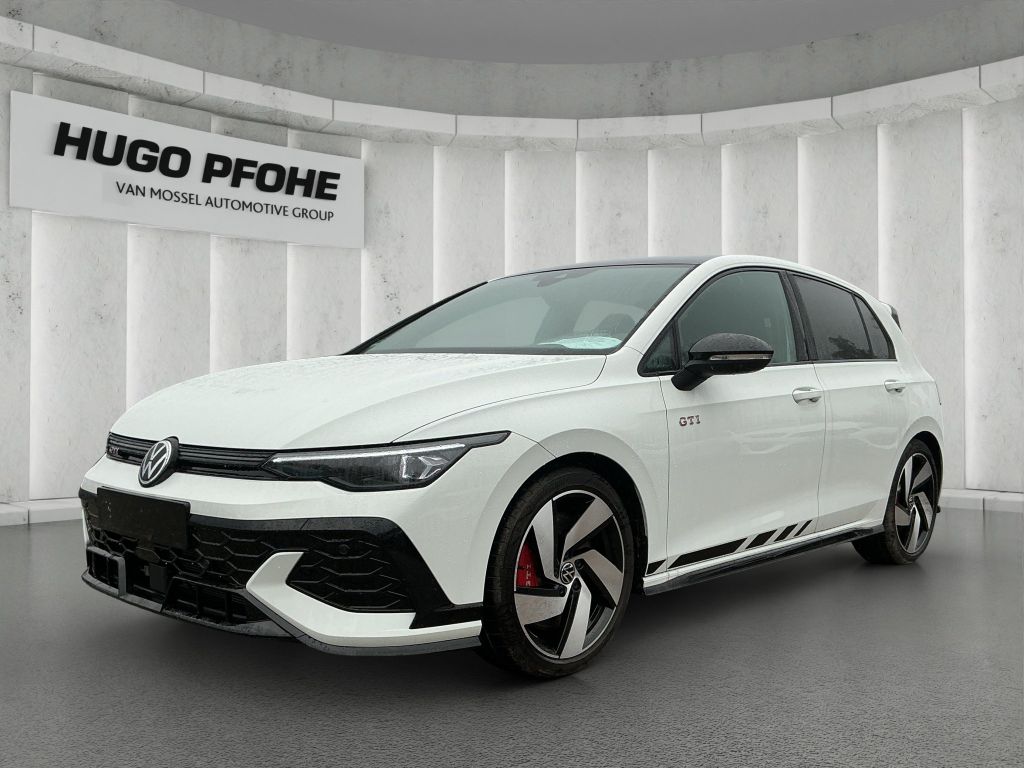 Volkswagen Golf 2025
