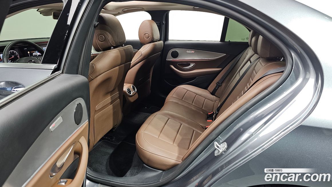 Mercedes-Benz E-Class 2017