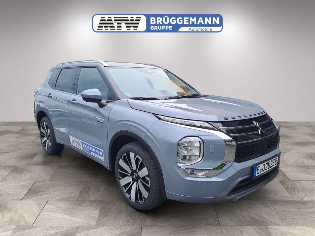 Mitsubishi Plug-in Hybrid Outlander 2025