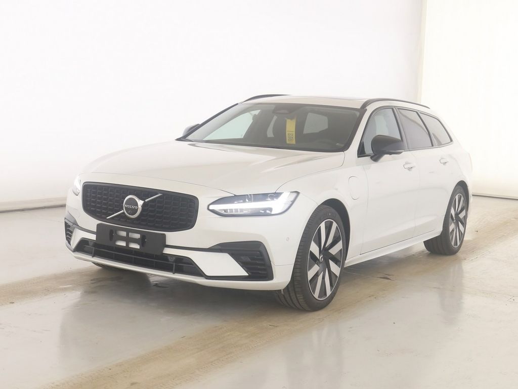 Volvo V90 2025