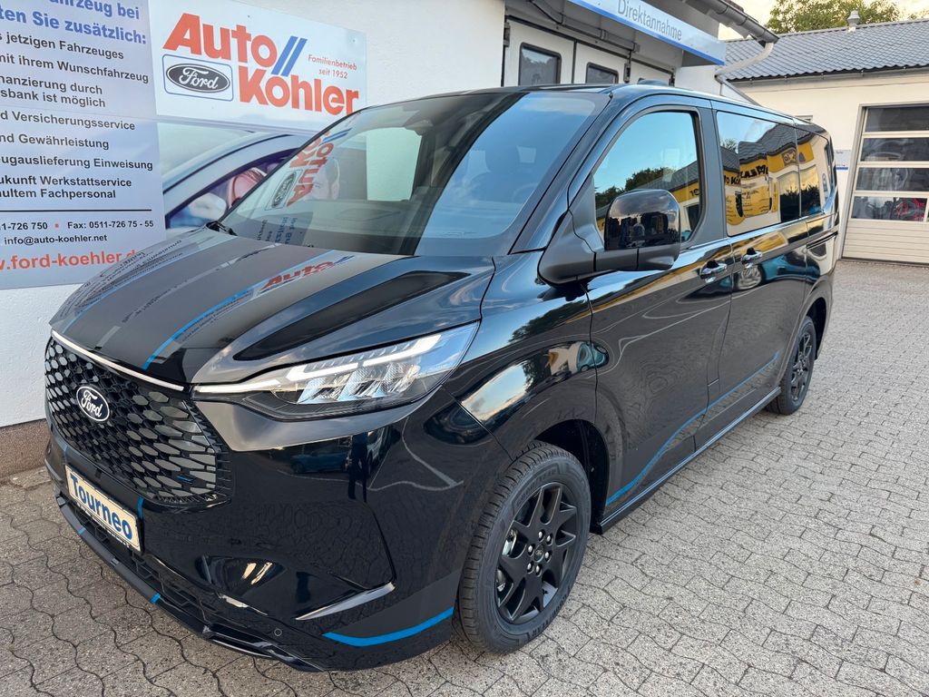 Ford Tourneo Custom 2025