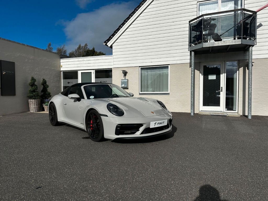 Porsche 992 2022