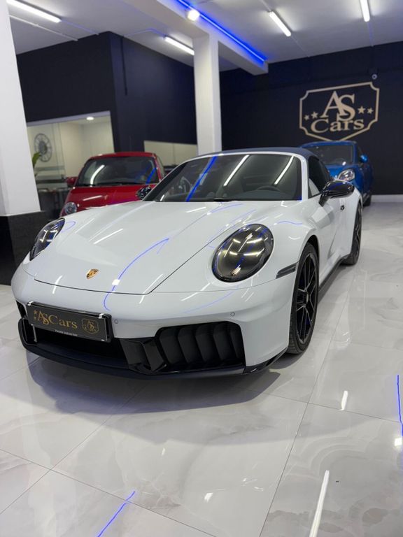 Porsche 911 2025