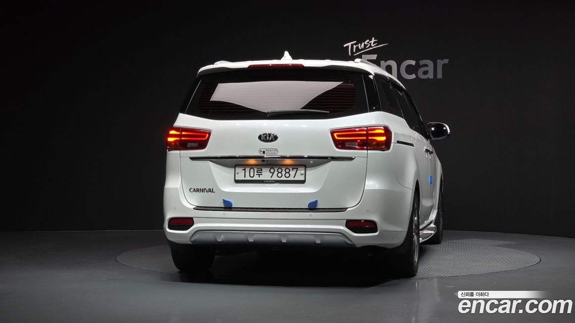 Kia Canival 2019