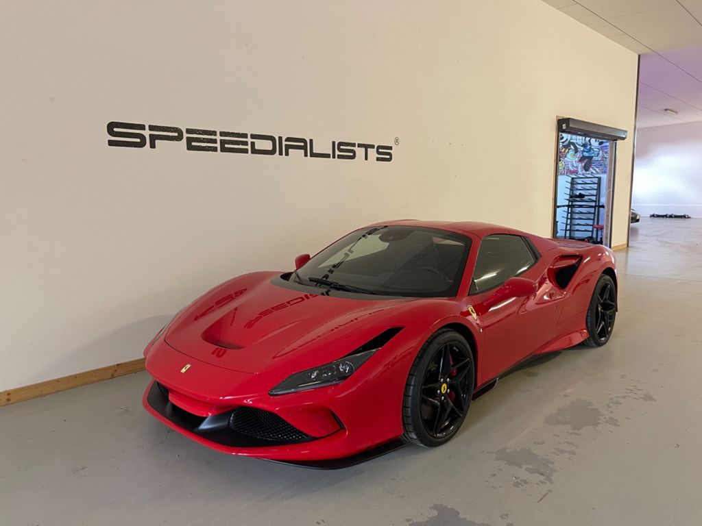 Ferrari F8 2022