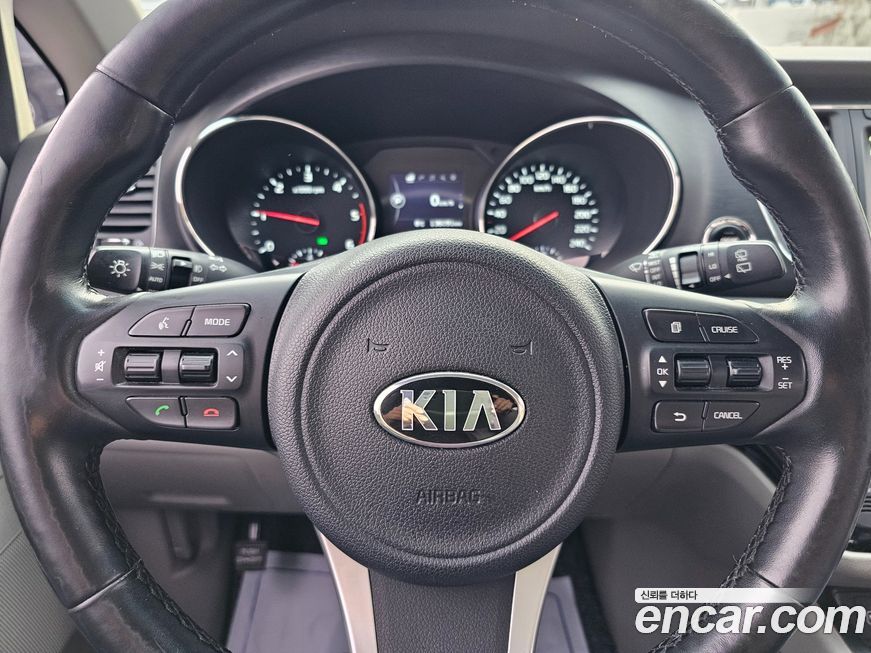 Kia Canival 2016