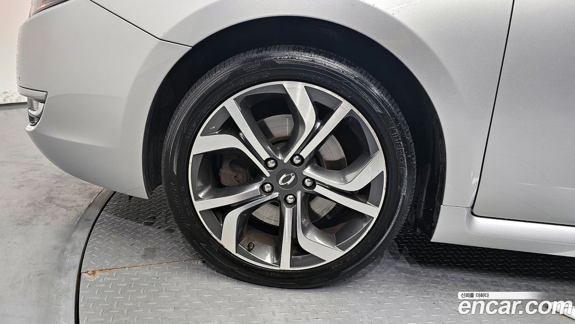 Renault-KoreaSamsung SM7 2012