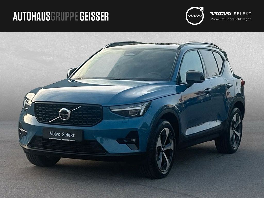 Volvo XC40 2025