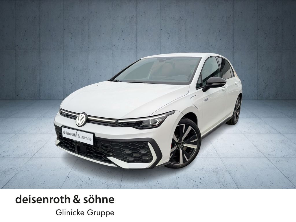 Volkswagen Golf 2025