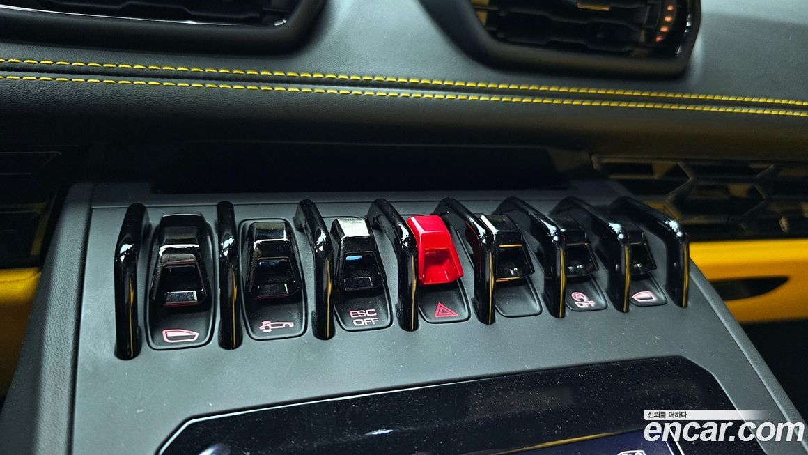 Lamborghini Huracan 2023