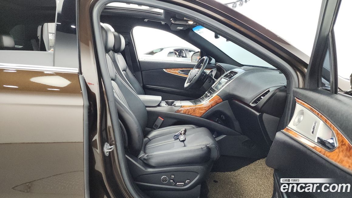 Lincoln Nautilus 2019