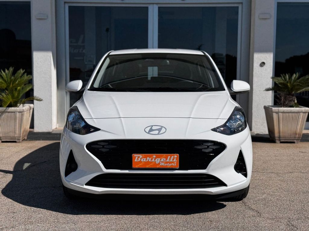 Hyundai i10 2025