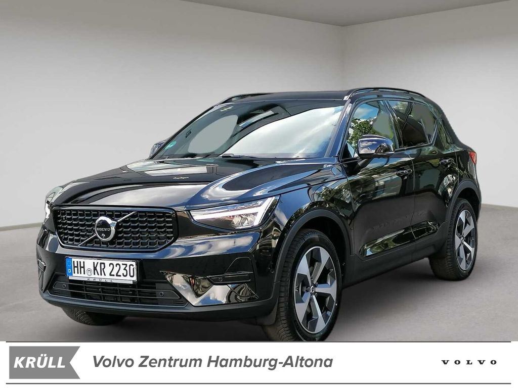 Volvo XC40 2025