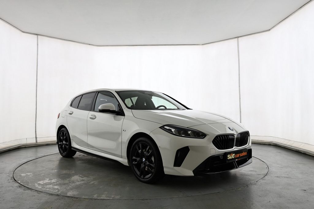 BMW 118 2025