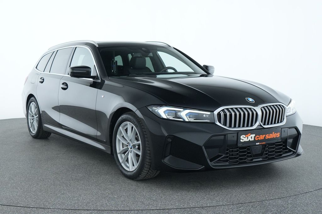 BMW 330 2023