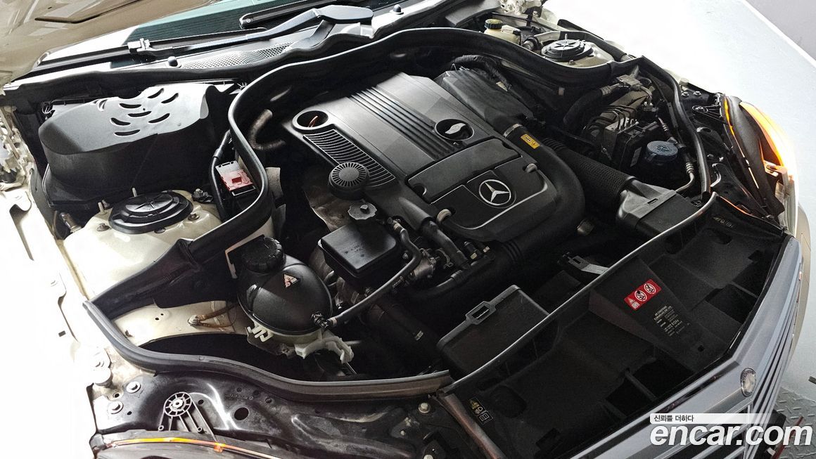 Mercedes-Benz E-Class 2011