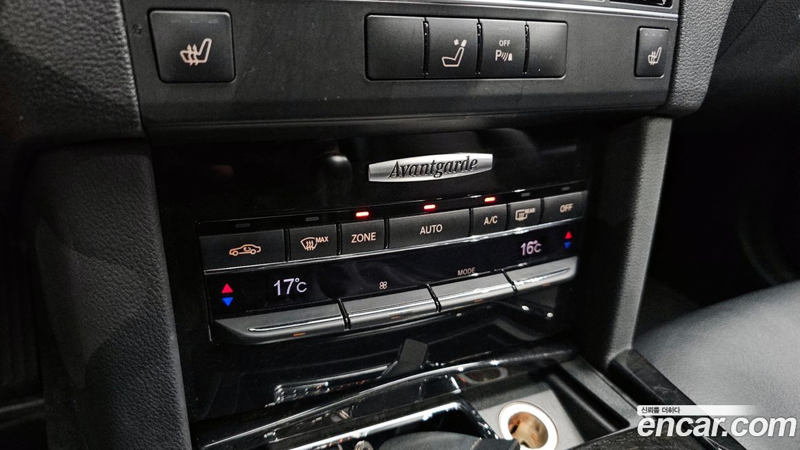 Mercedes-Benz E-Class 2011