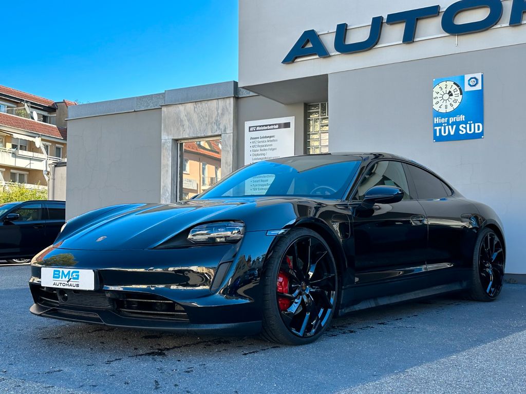 Porsche Taycan 2021