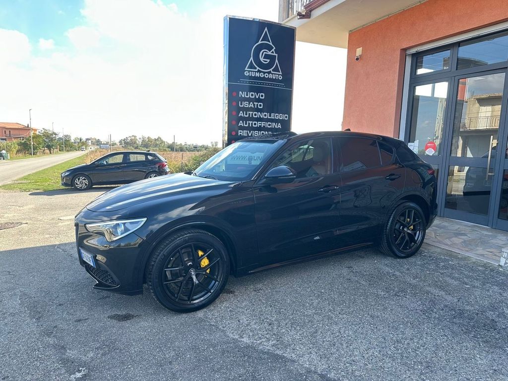 Alfa Romeo Stelvio 2021