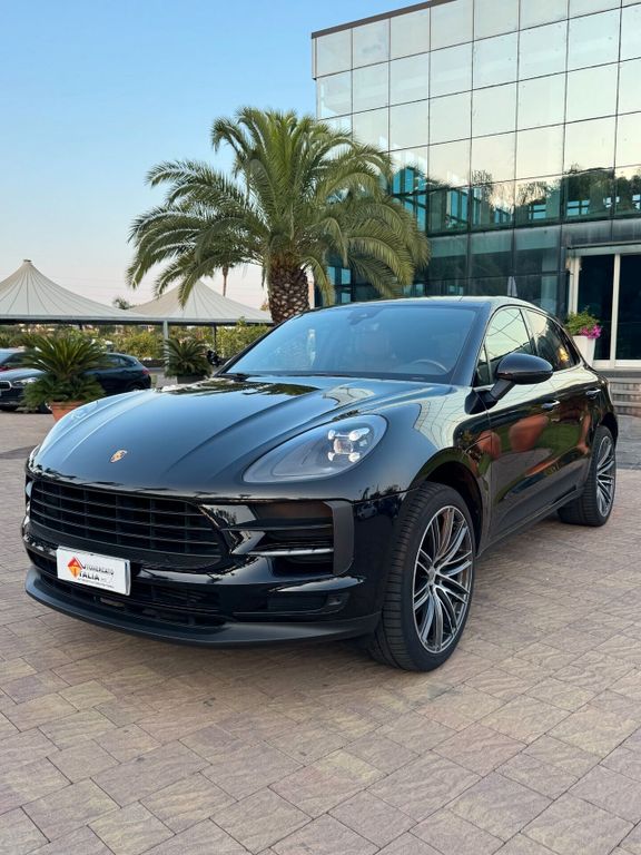 Porsche Macan 2021