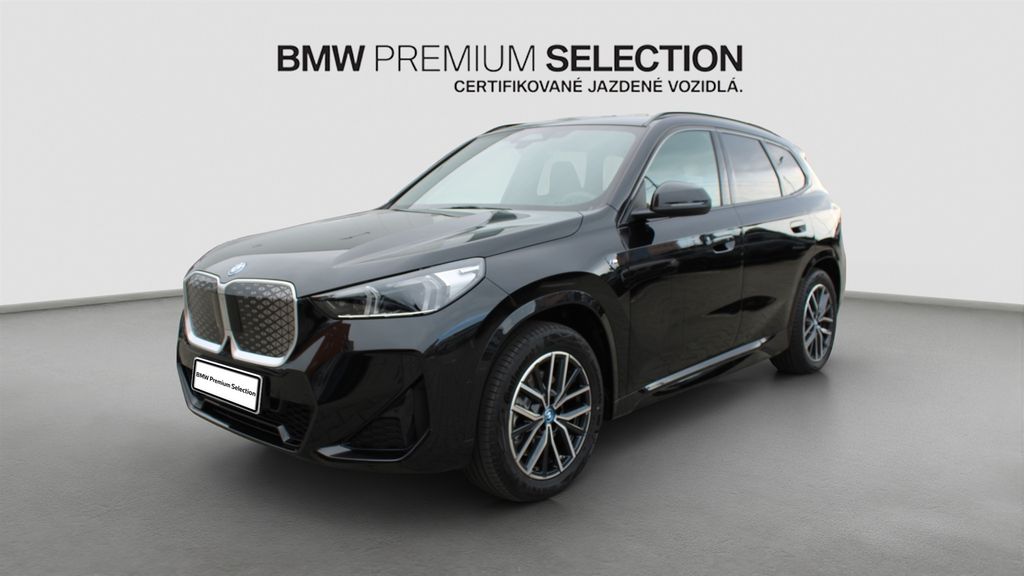 BMW iX1 2024