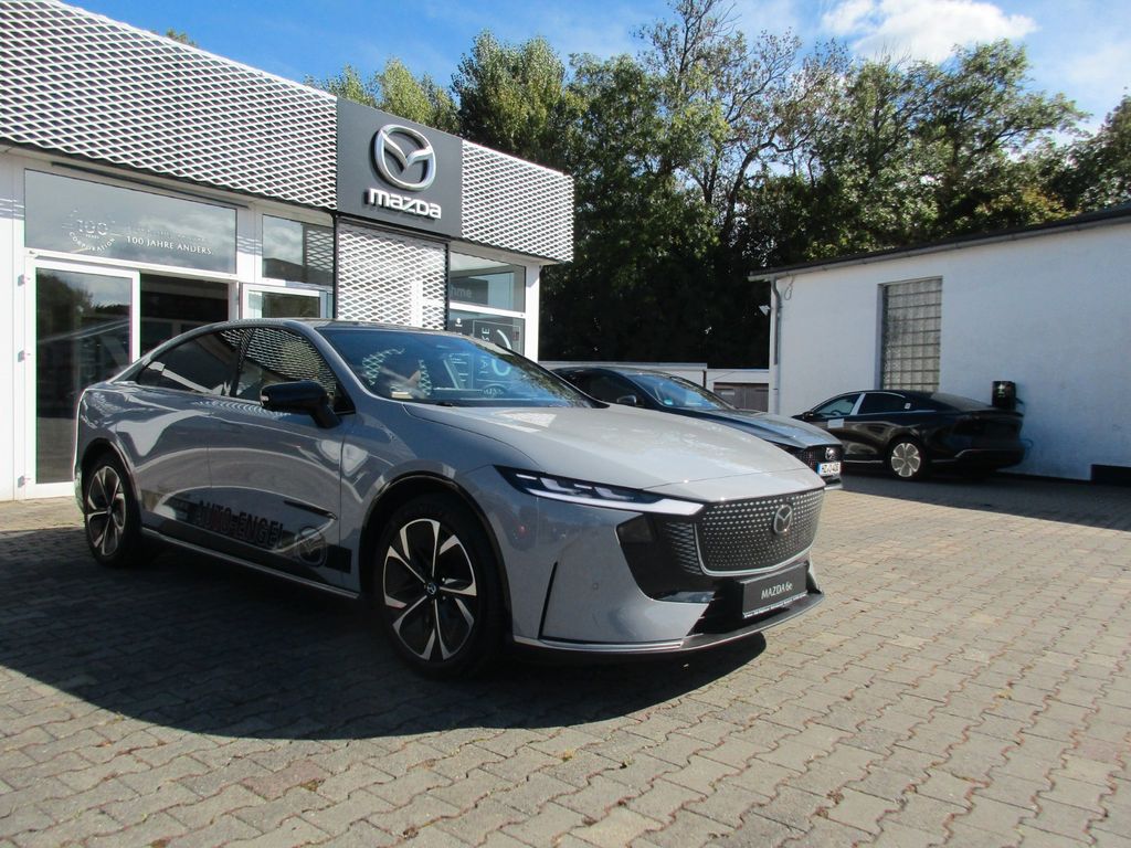 Mazda 6e 2025