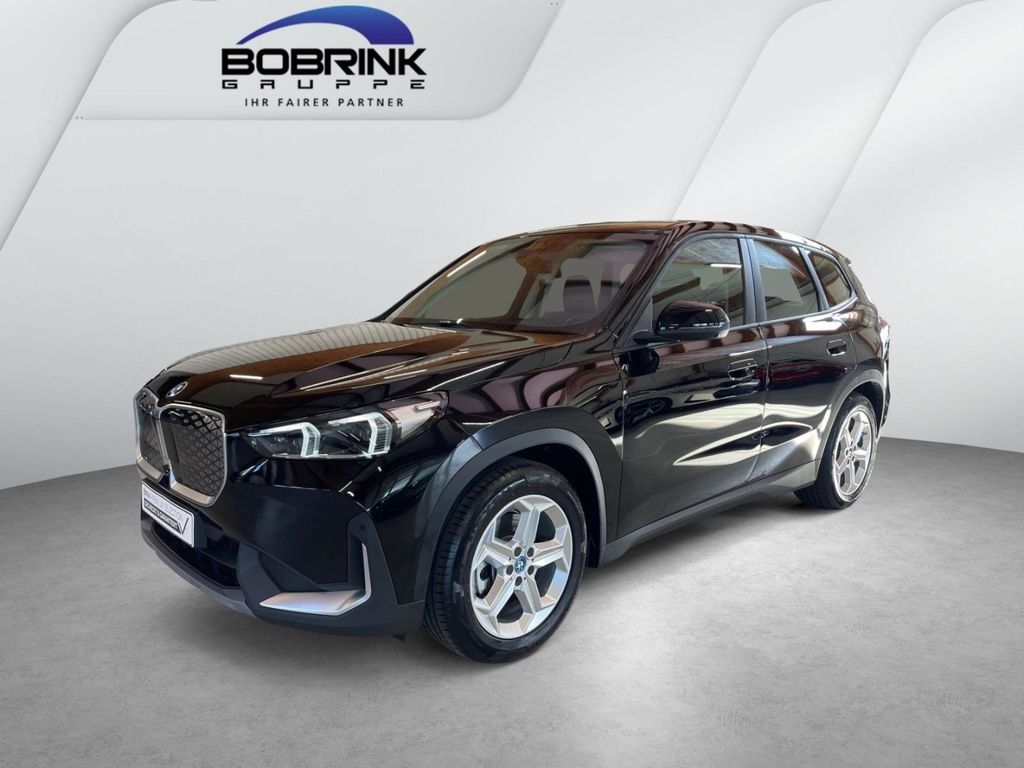 BMW iX1 2024