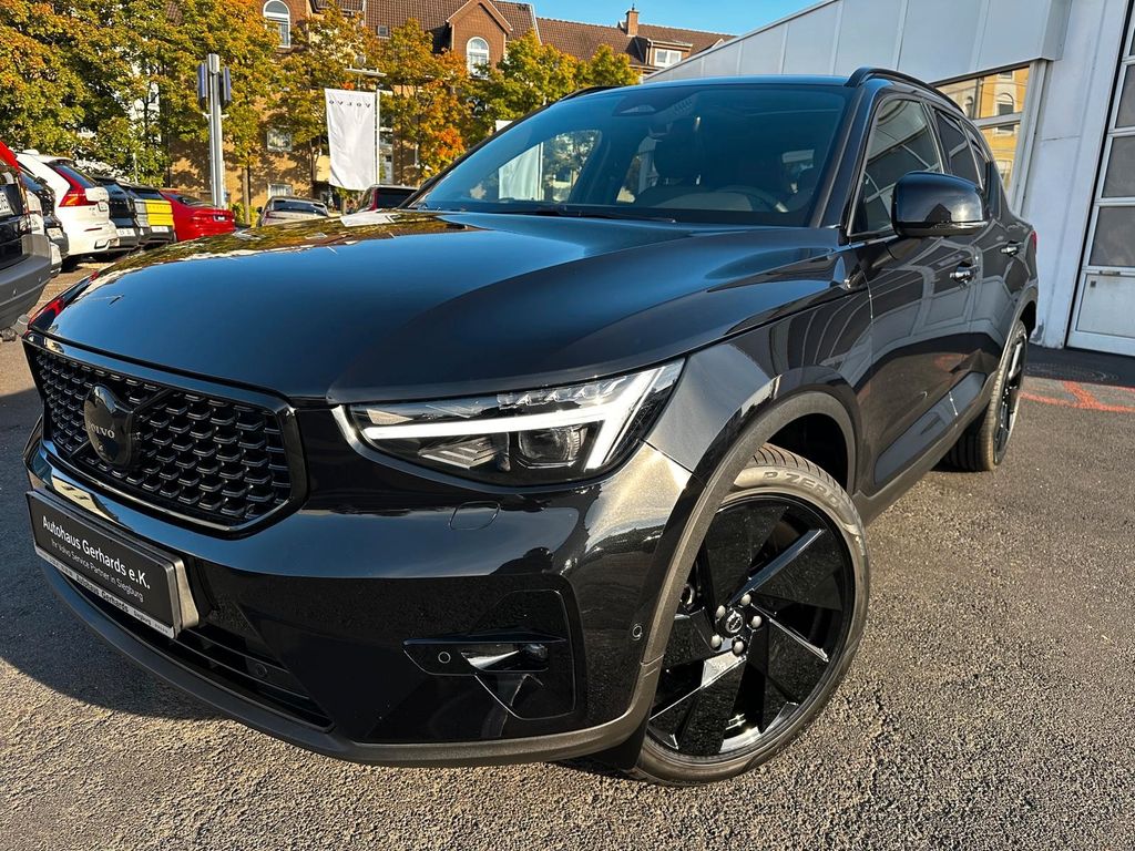 Volvo XC40 2025
