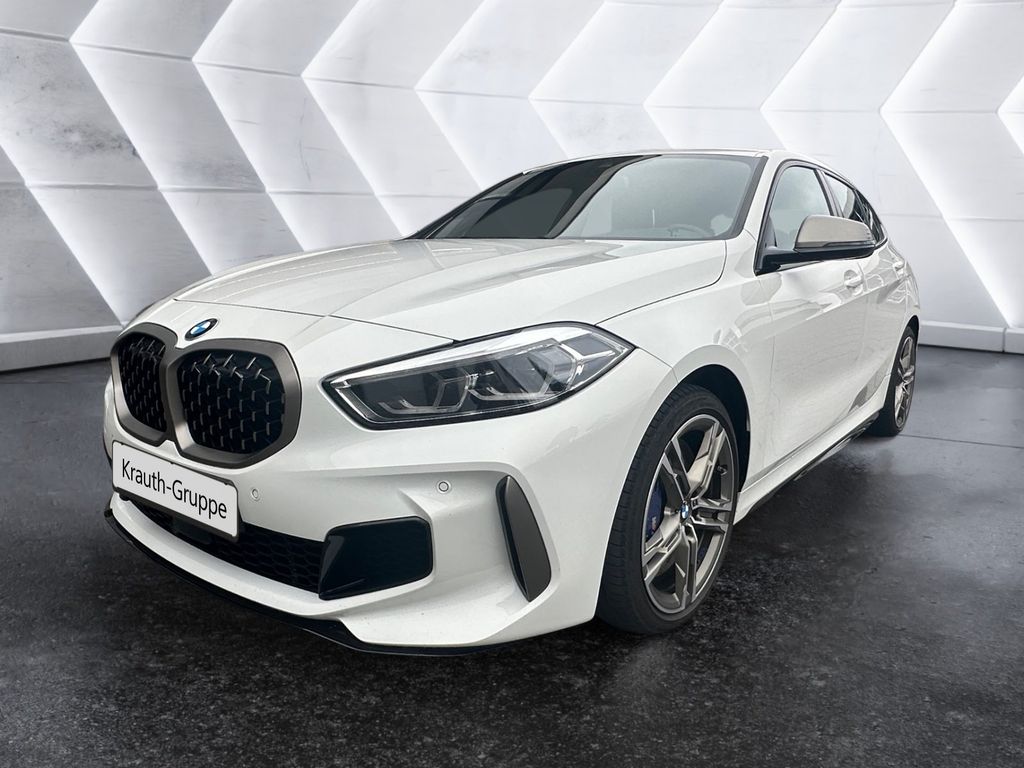 BMW M135 2022