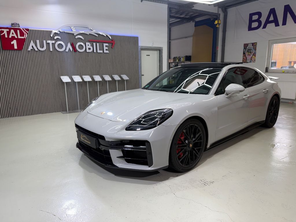 Porsche Panamera 2025