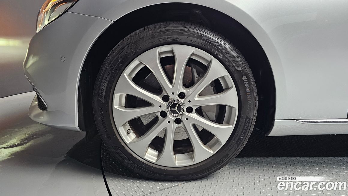 Mercedes-Benz E-Class 2019