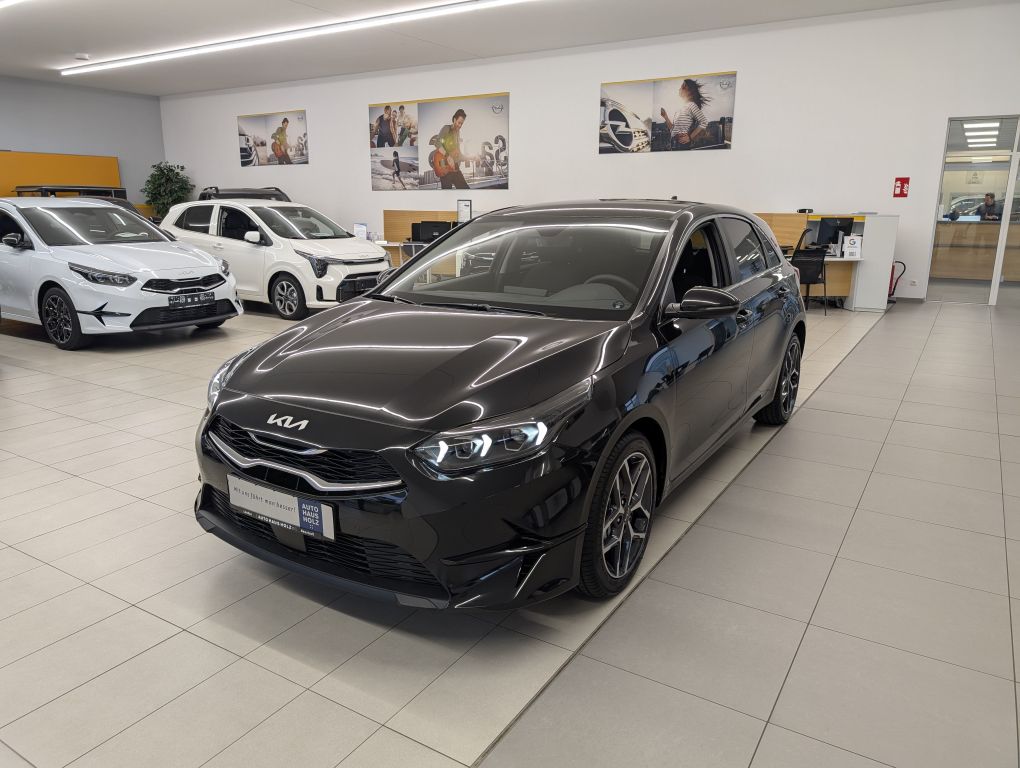 Kia cee'd / Ceed 2025