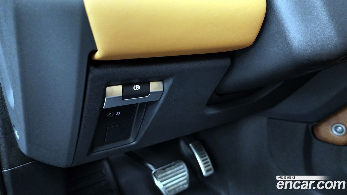 Land Rover Defender 2024