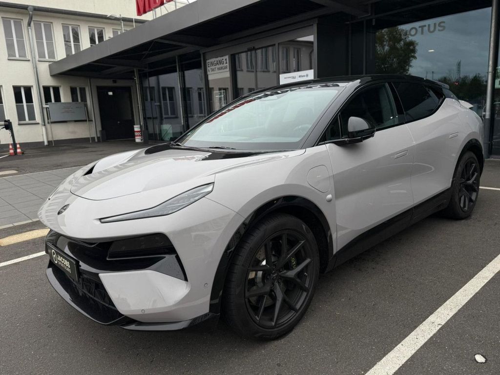 Lotus Eletre 2025