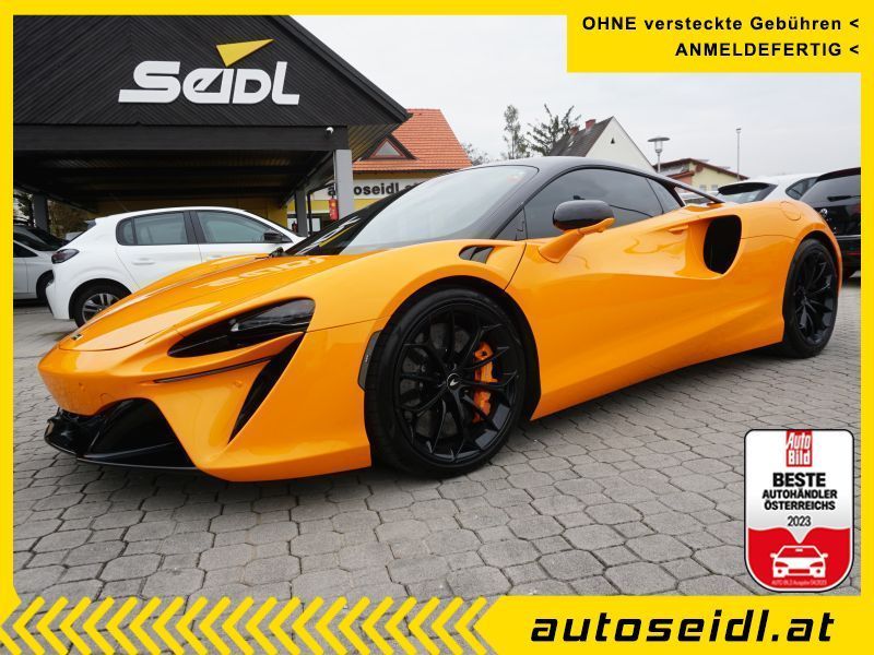 McLaren Artura 2024