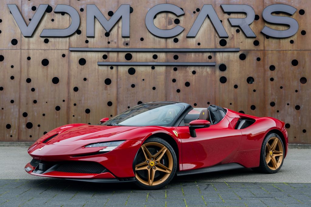Ferrari SF90 2025