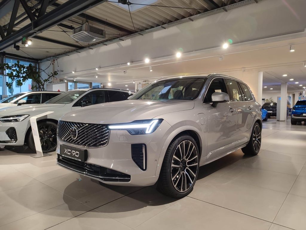 Volvo XC90 2025