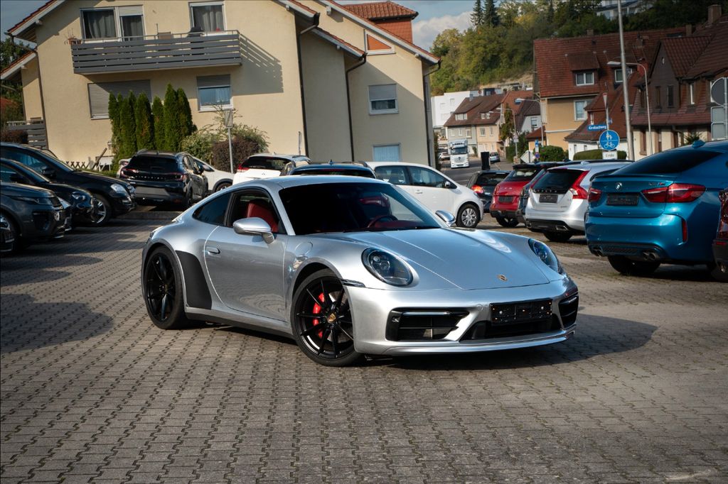 Porsche 992 2021
