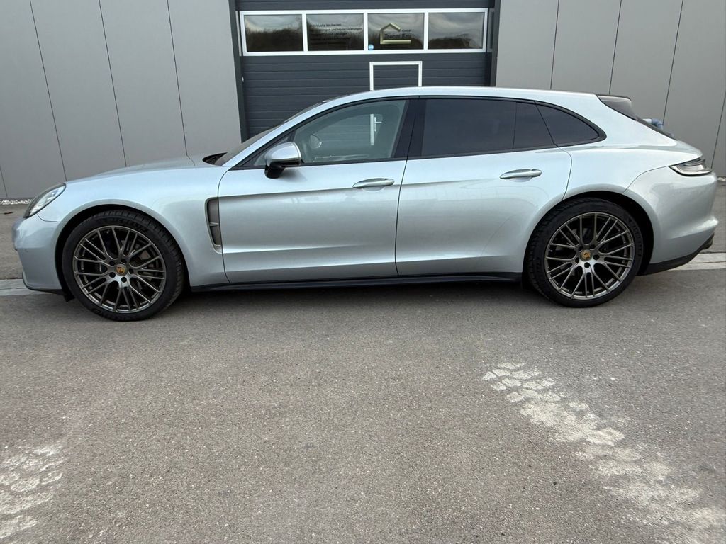 Porsche Panamera 2022