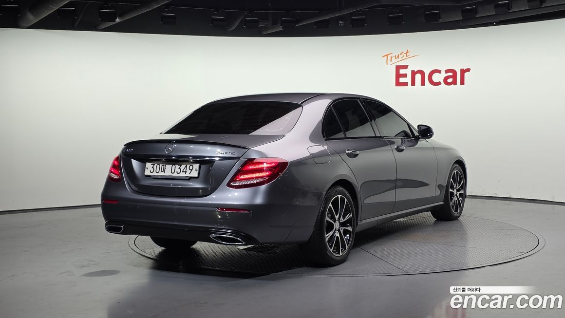 Mercedes-Benz E-Class 2017