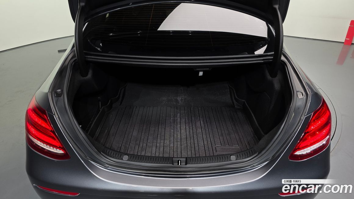 Mercedes-Benz E-Class 2017