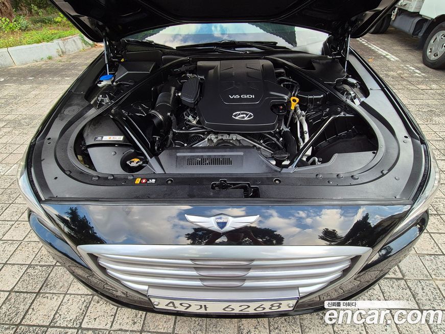 Hyundai Genesis 2016