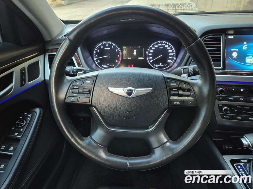 Hyundai Genesis 2016