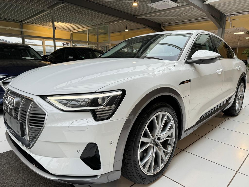 Audi e-tron 2023