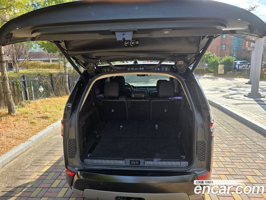 Land Rover Discovery 2018