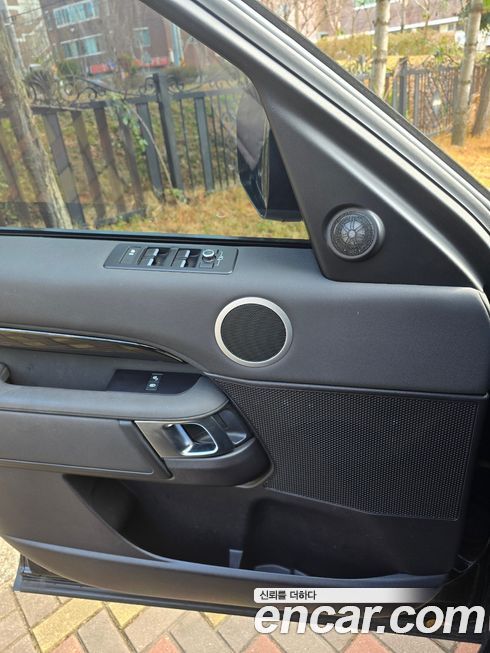 Land Rover Discovery 2018