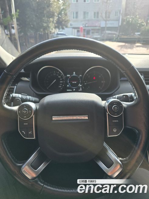 Land Rover Discovery 2018