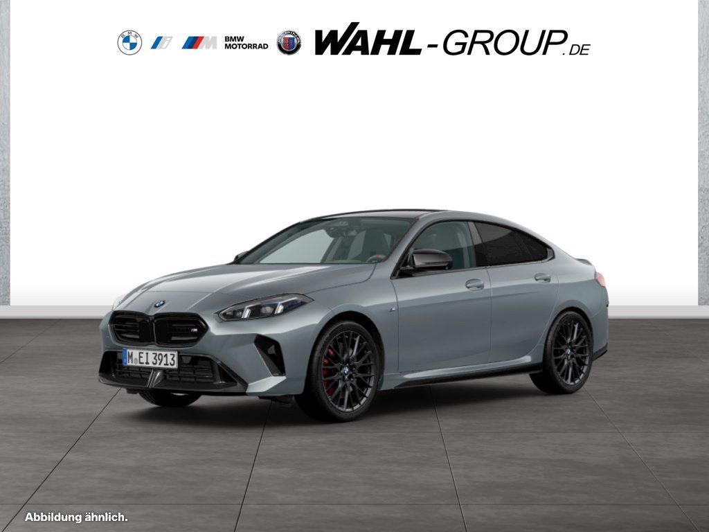 BMW M235