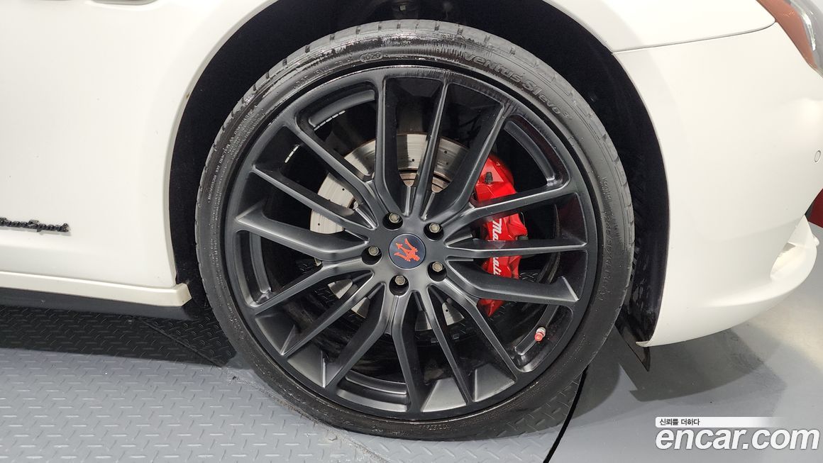 Maserati Quattroporte 2016